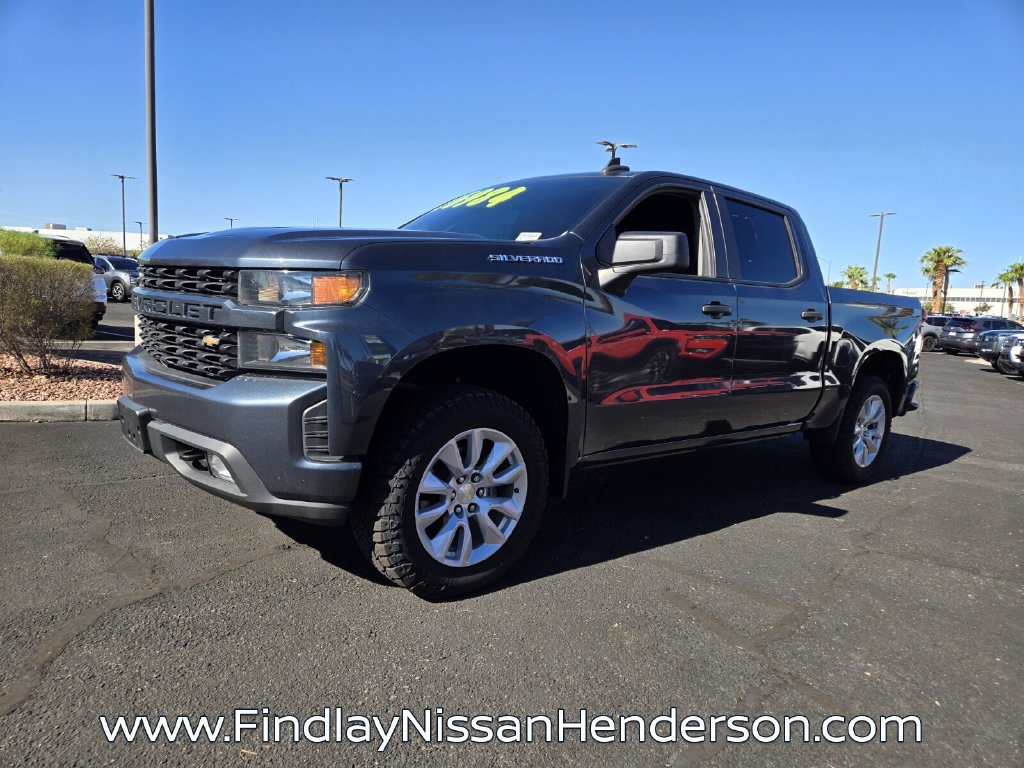 Used 2020 Chevrolet Silverado 1500 Custom w/ Custom Value Package RWD image 2