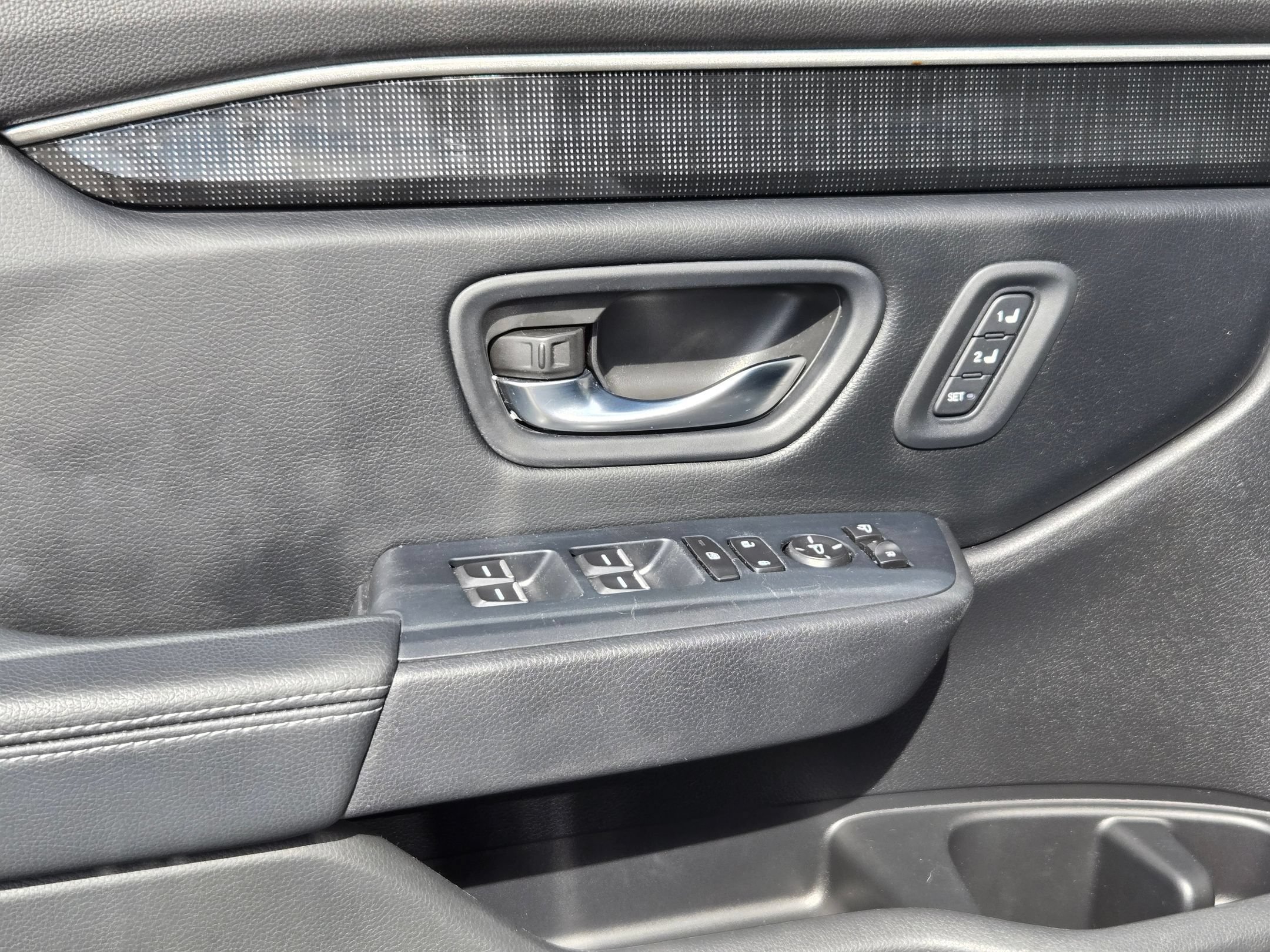 Used 2023 Honda Pilot Elite image 11