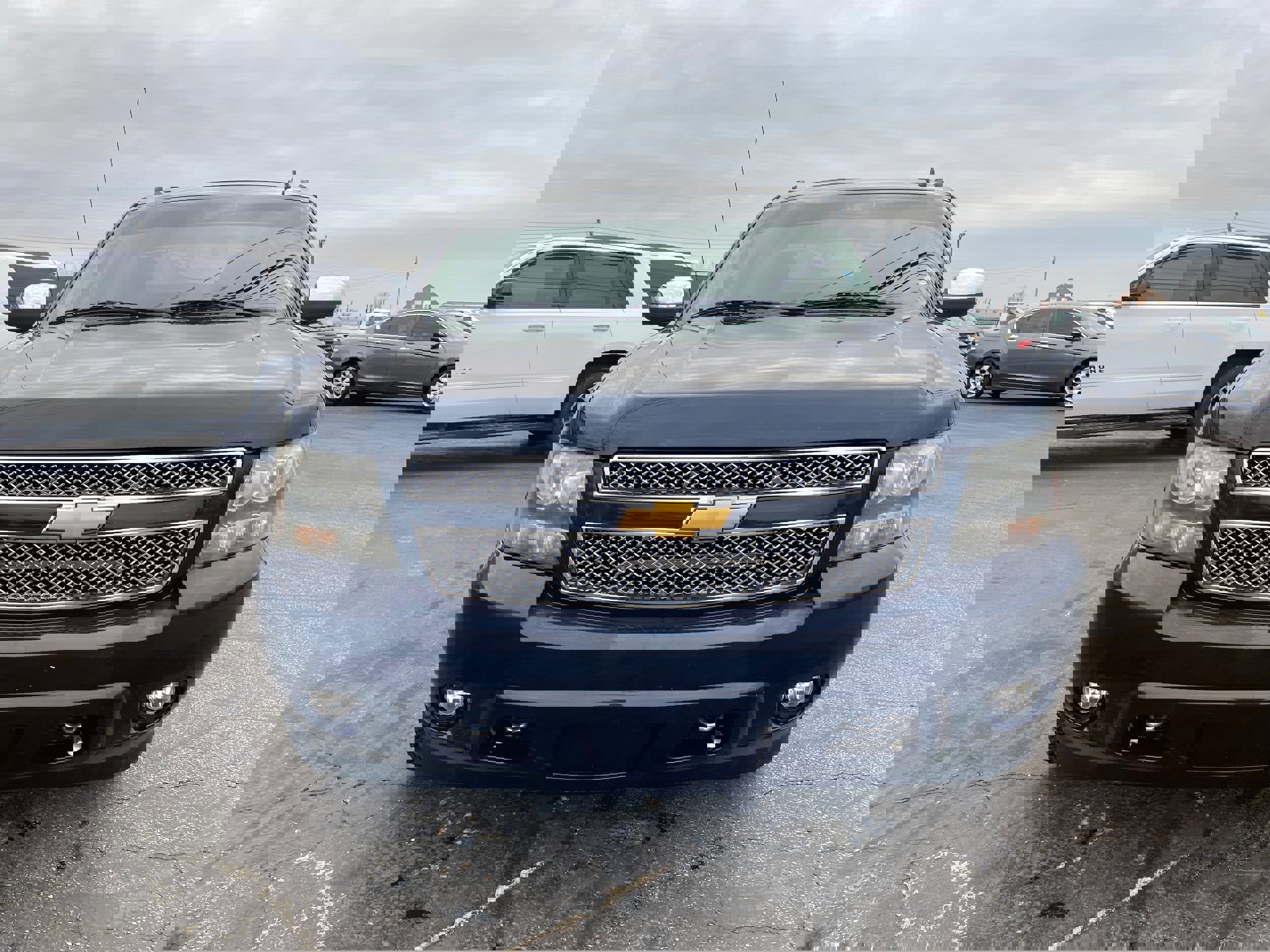 Used 2008 Chevrolet Avalanche LTZ w/ LTZ Preferred Equipment Group image 2