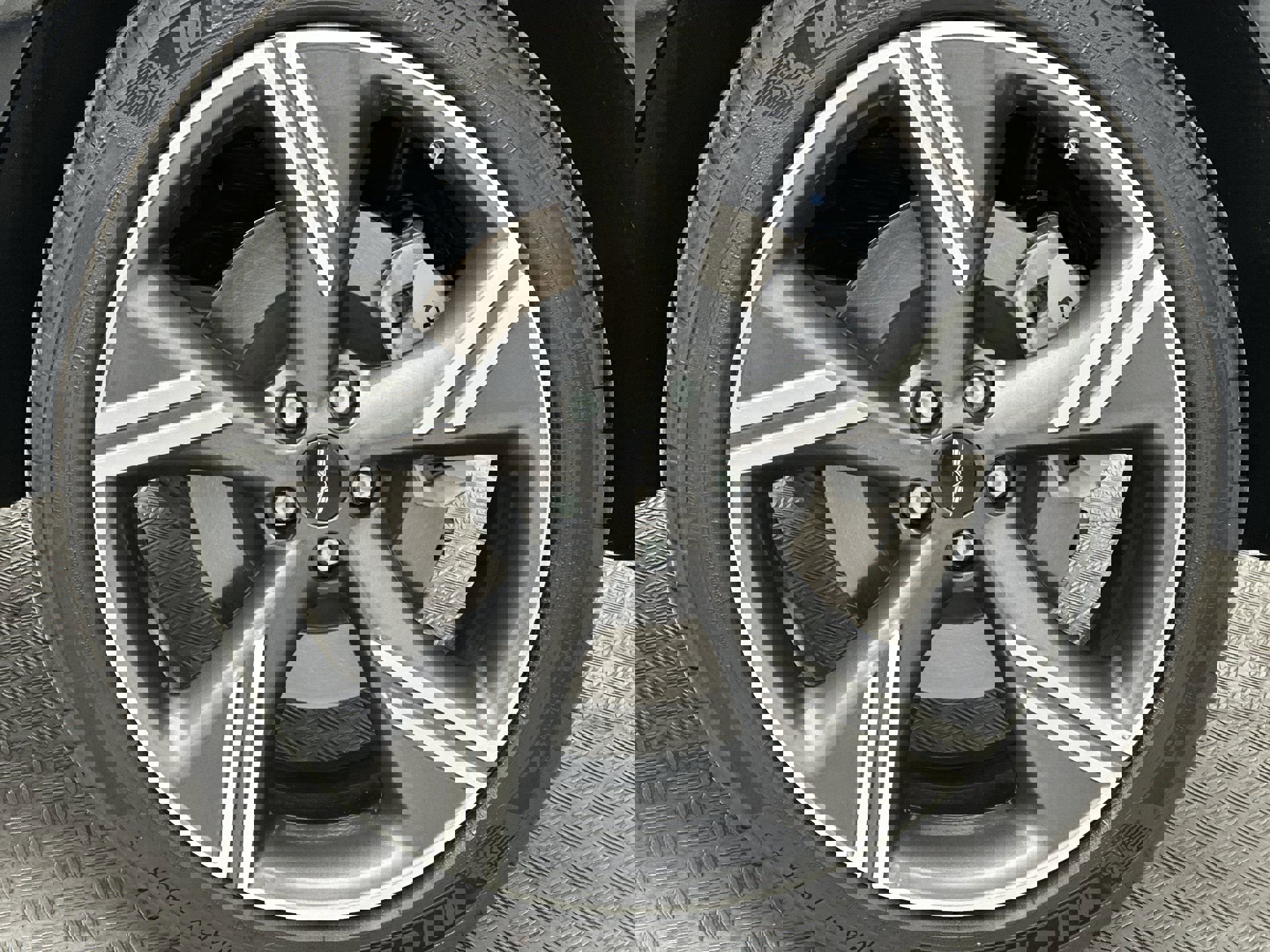 Certified 2026 Genesis GV80 3.5T Prestige image 10