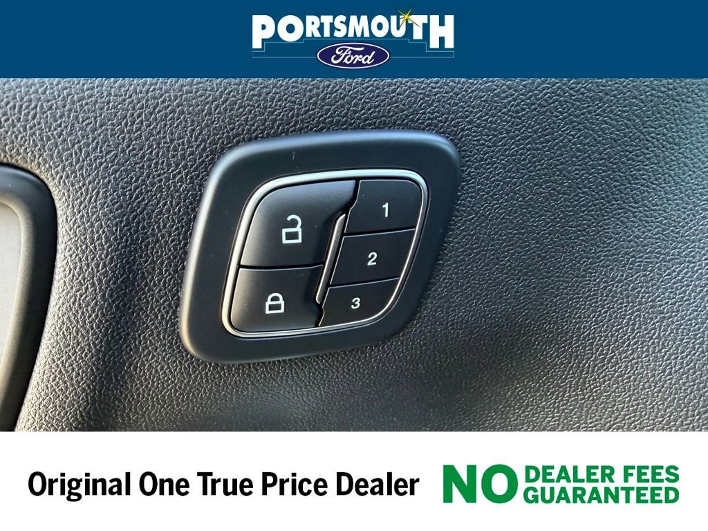 Used 2025 Ford Escape ST-Line Elite image 24