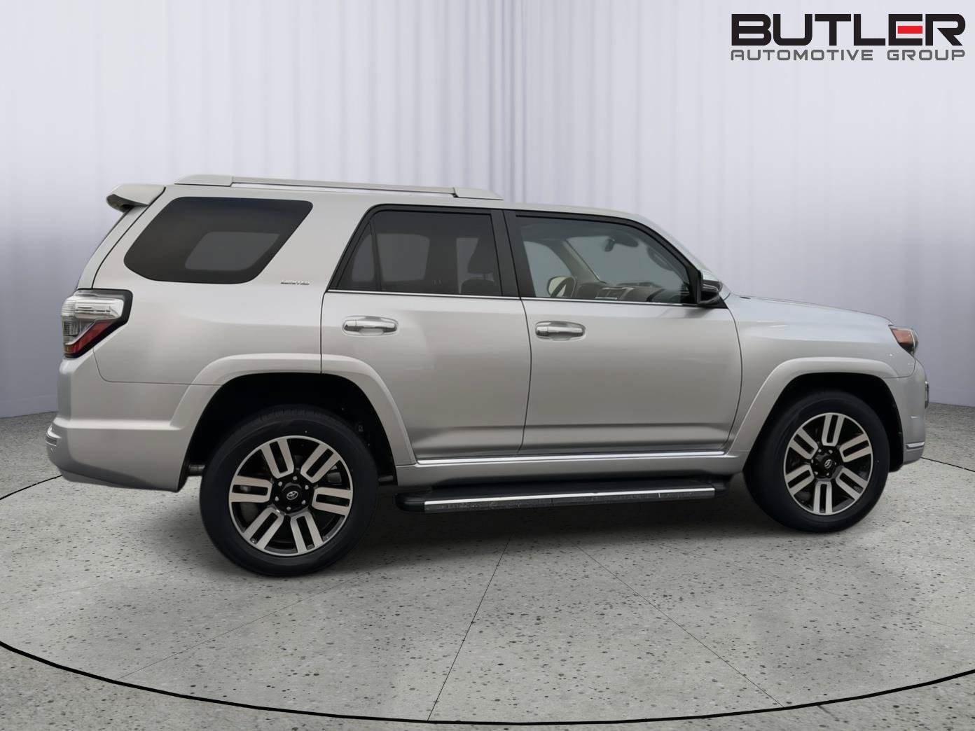 Certified 2022 Toyota 4Runner Limited AWD/4WD image 5