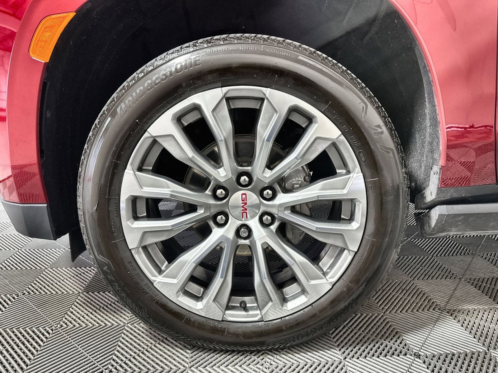 Used 2021 GMC Yukon Denali w/ Denali Ultimate Package image 12