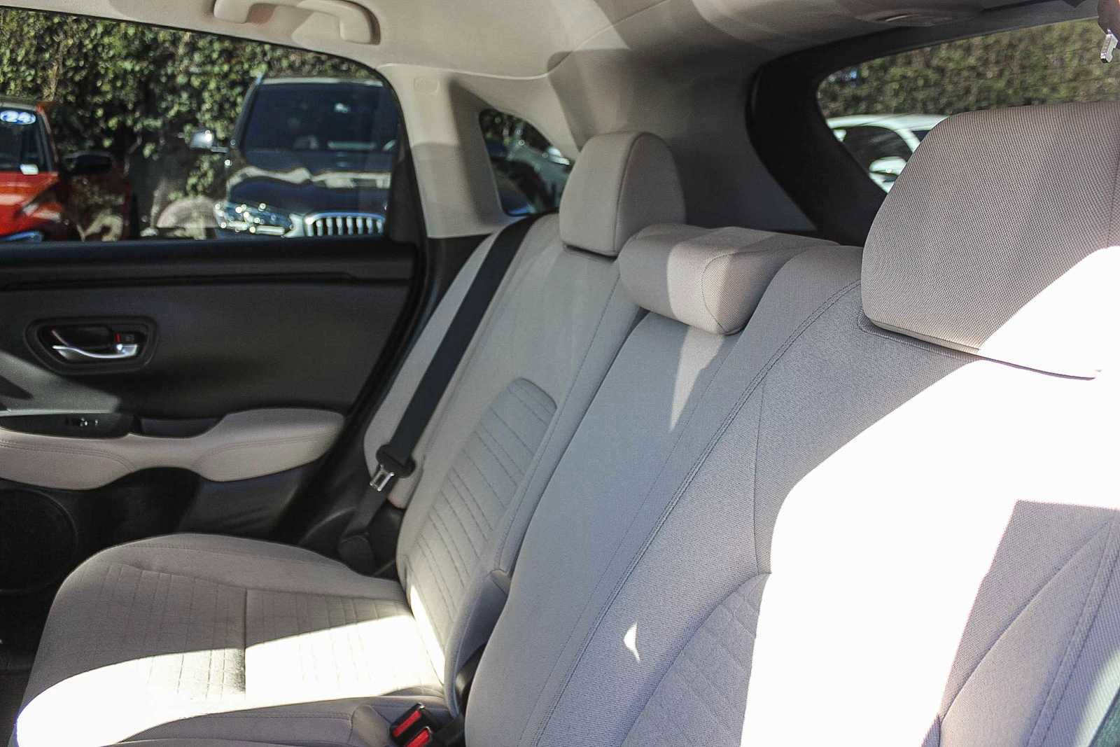 Used 2023 Honda HR-V LX image 18