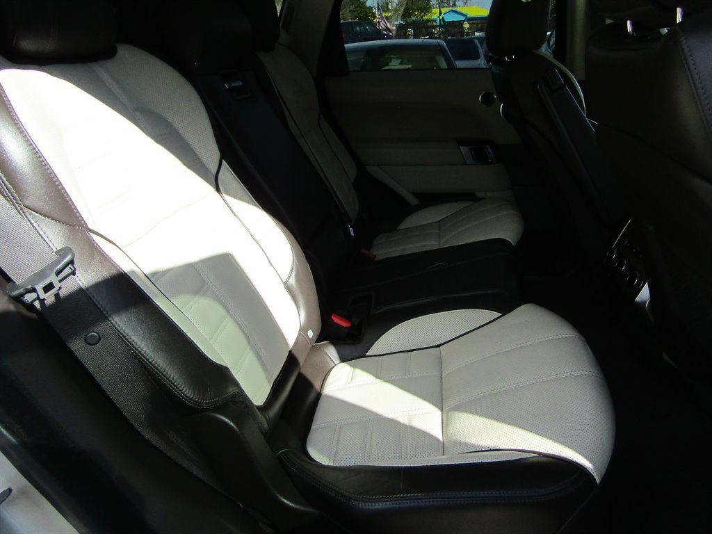 Used 2014 Land Rover Range Rover Sport Autobiography image 6
