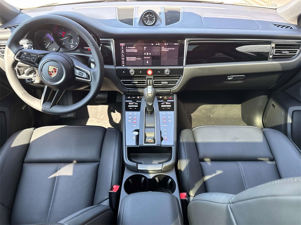 New 2025 Porsche Macan image 17