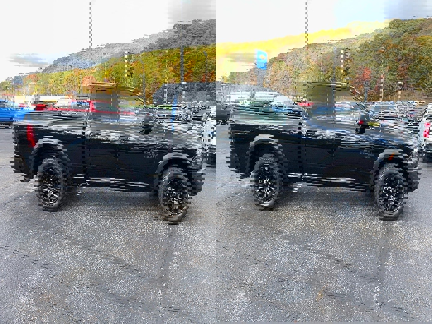 Used 2022 RAM 1500 Classic Warlock image 3