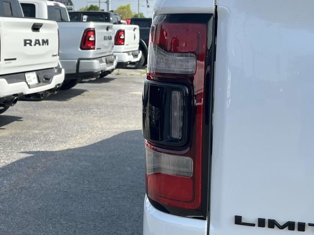 Used 2024 RAM 1500 Limited AWD/4WD image 10