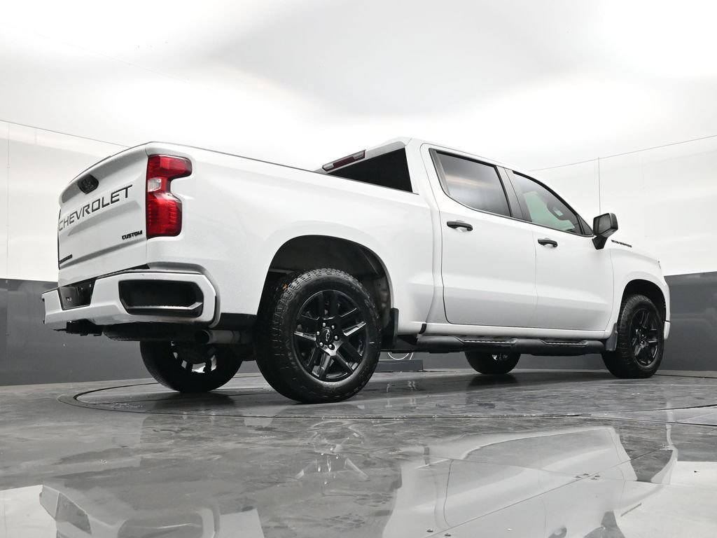 Used 2024 Chevrolet Silverado 1500 Custom w/ Turbomax Blackout Package RWD image 23