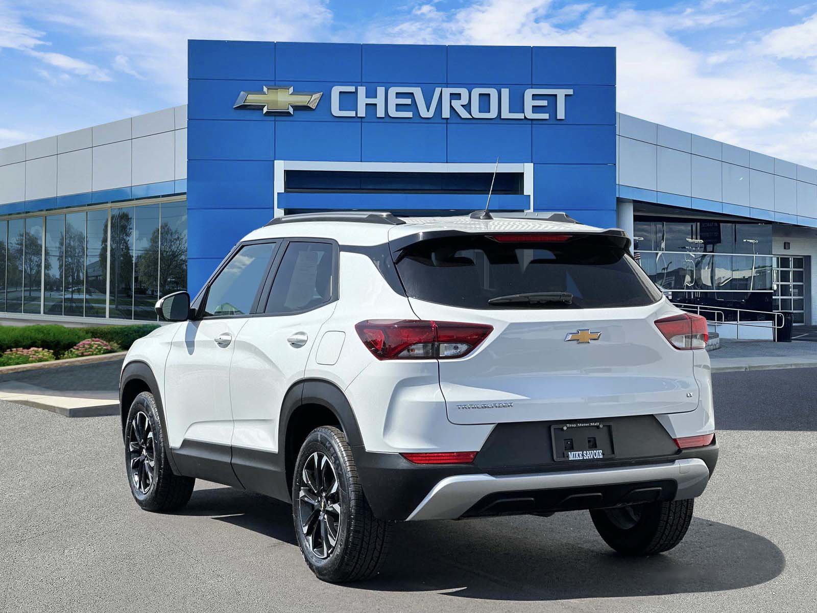 Certified 2023 Chevrolet TrailBlazer LT FWD image 3