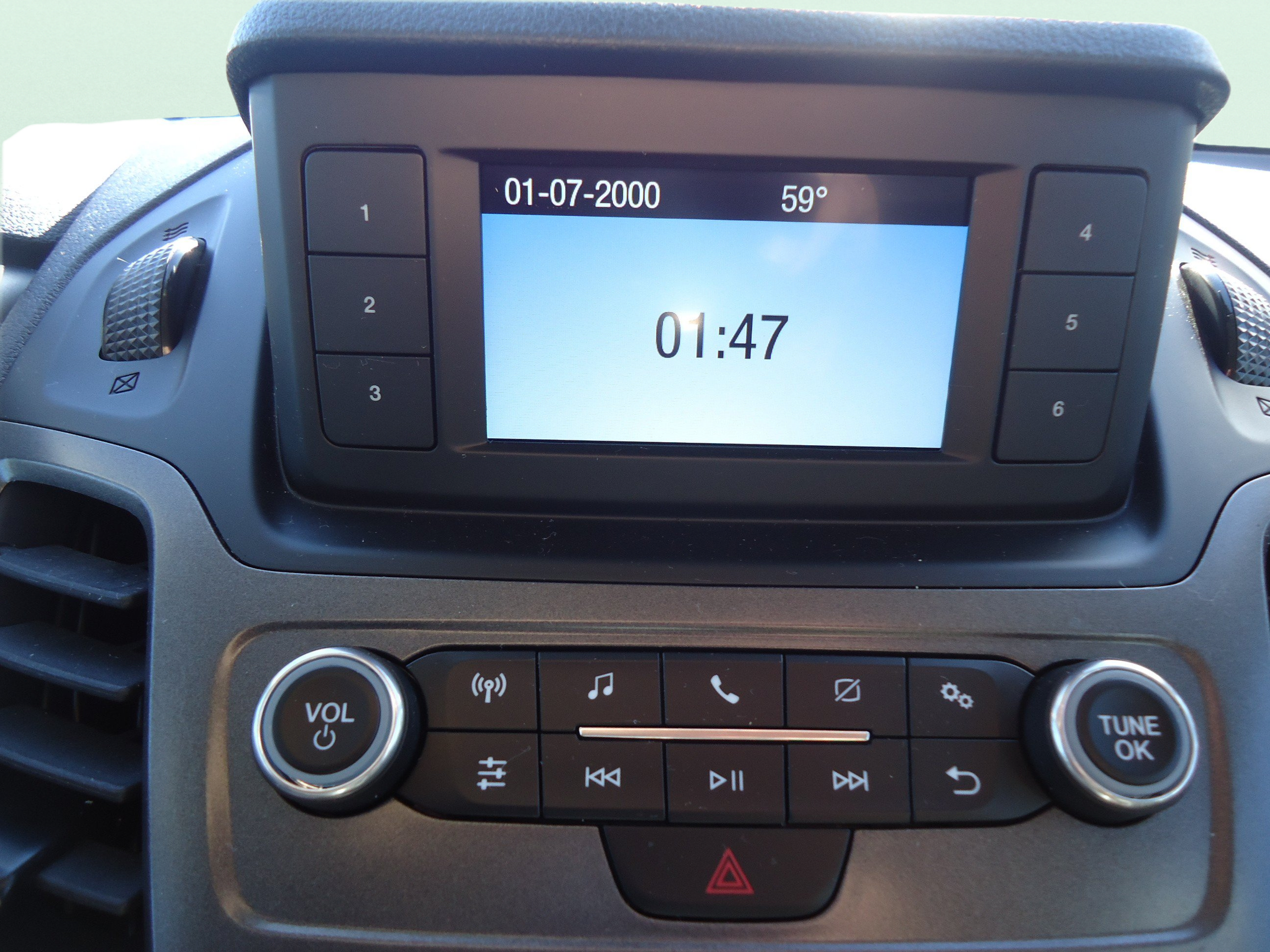Used 2023 Ford Transit Connect XL FWD image 15