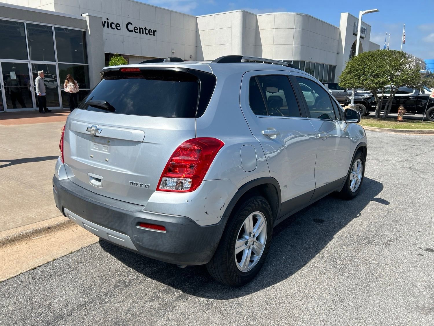 Used 2016 Chevrolet Trax LT w/ LPO, Cargo Package FWD image 5