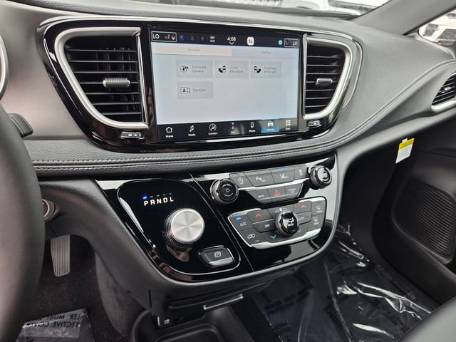 New 2027 Chrysler Pacifica Select w/ Family Tech Group FWD image 23
