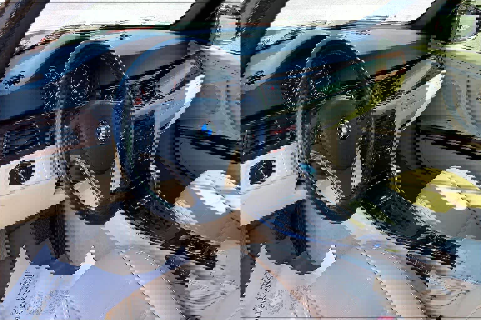 Used 2013 BMW 328i Convertible image 18