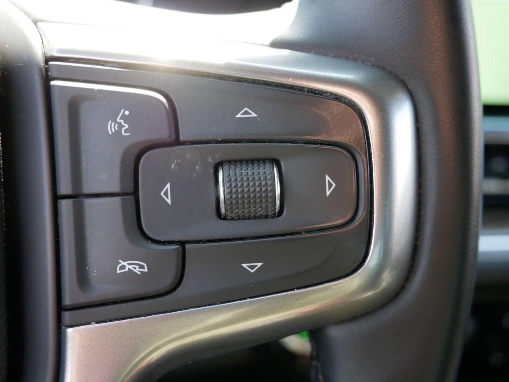 Used 2025 Chevrolet Silverado 1500 LT AWD/4WD image 31