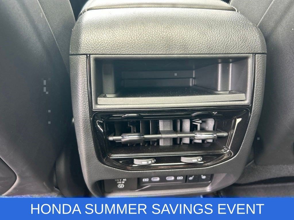 Used 2026 Jeep Grand Cherokee Limited w/ Limited Altitude Package RWD image 15