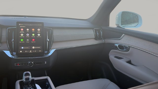 Certified 2025 Volvo XC90 B5 Core AWD/4WD image 16