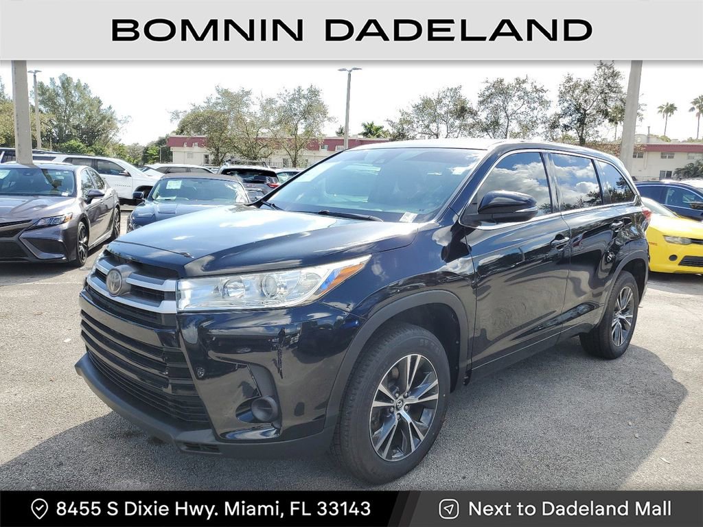 Used 2018 Toyota Highlander Plus image 2
