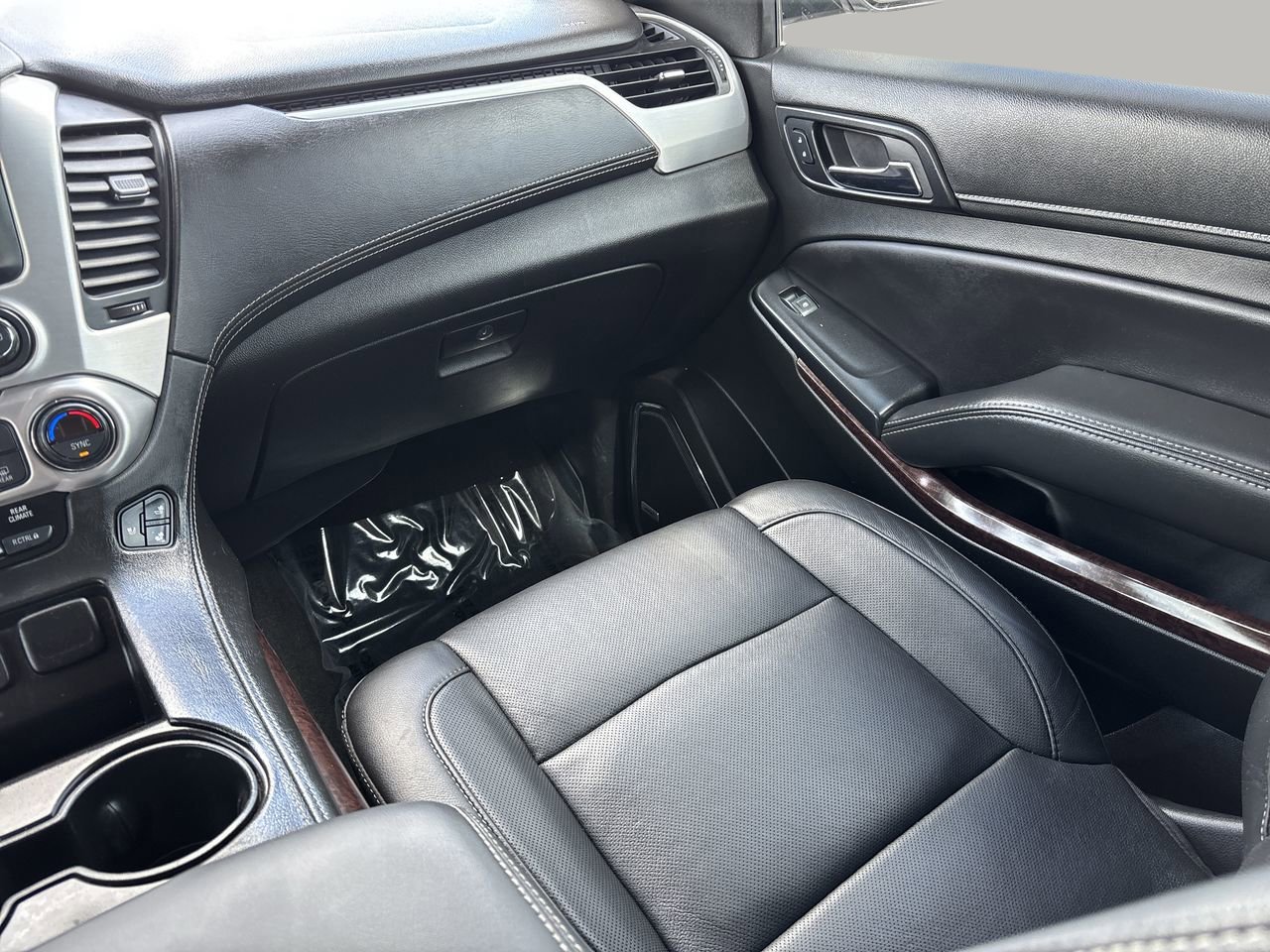 Used 2018 GMC Yukon SLT AWD/4WD image 15