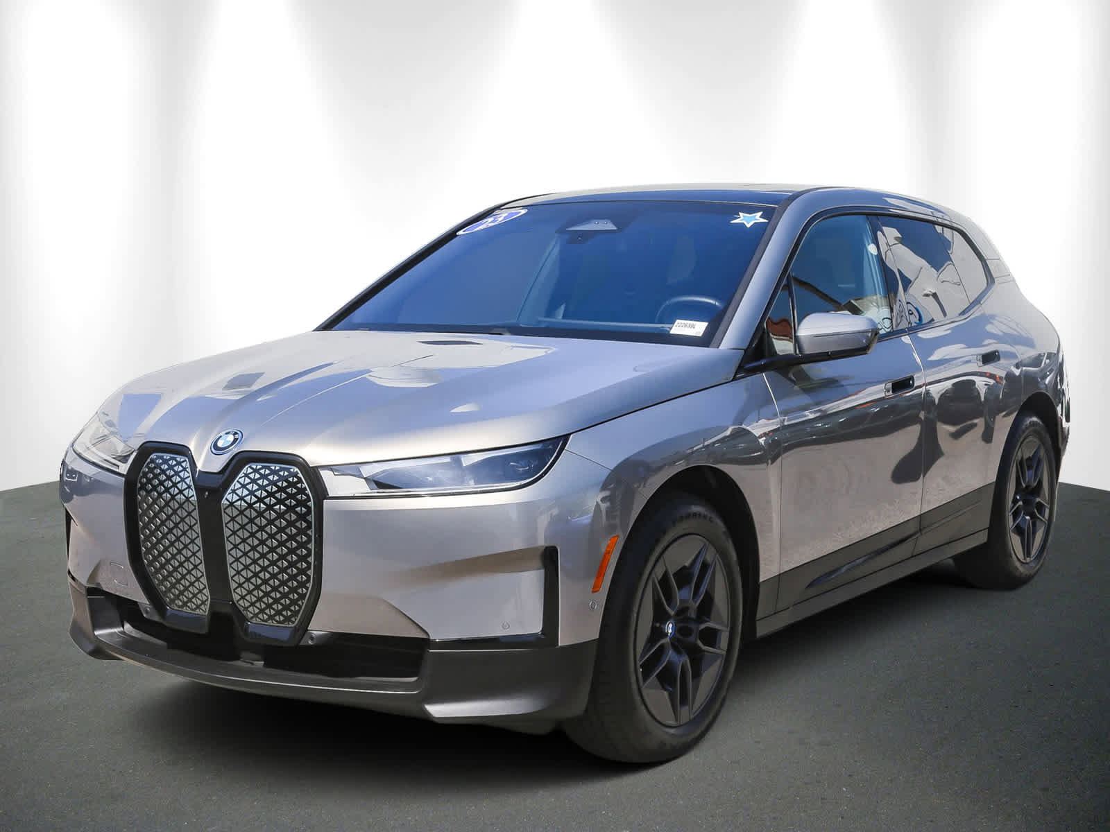 Certified 2023 BMW iX xDrive50 w/ Convenience Package image 3