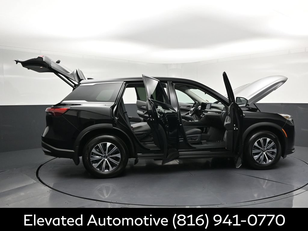 Certified 2026 INFINITI QX60 Pure w/ Cargo Package AWD/4WD image 37