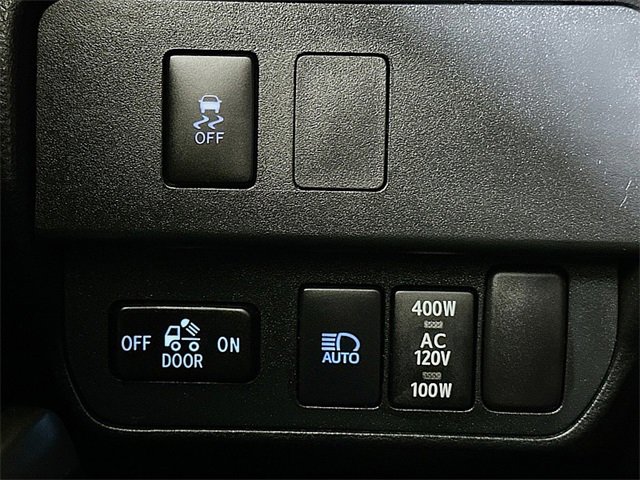 Used 2023 Toyota Tacoma TRD Off-Road image 10