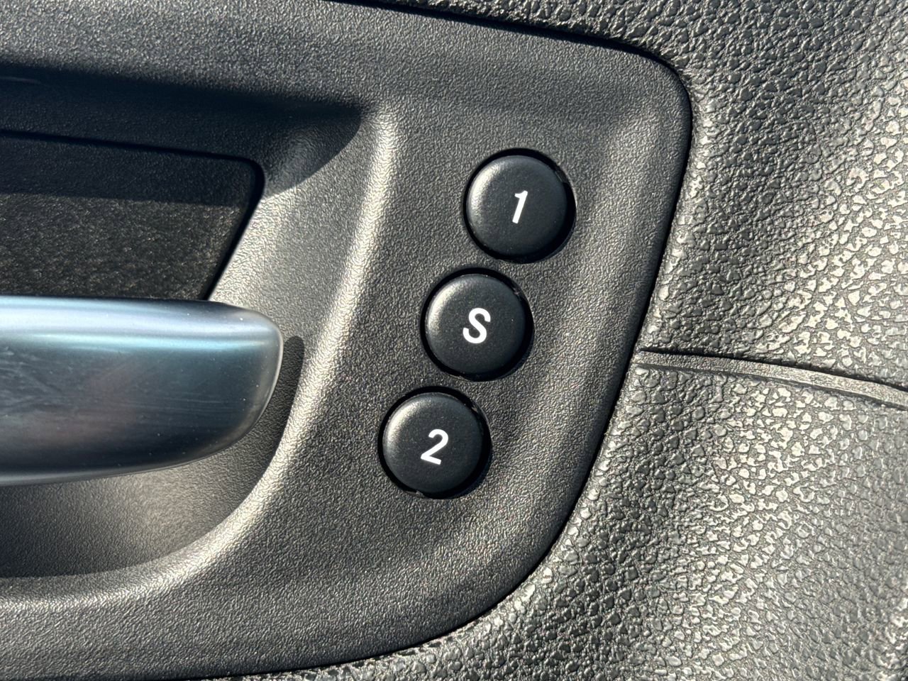 Used 2023 Chrysler 300 Touring L w/ Popular Equipment Group image 30