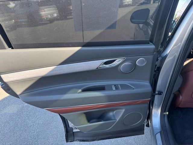 Certified 2025 Genesis GV80 3.5T Prestige image 41