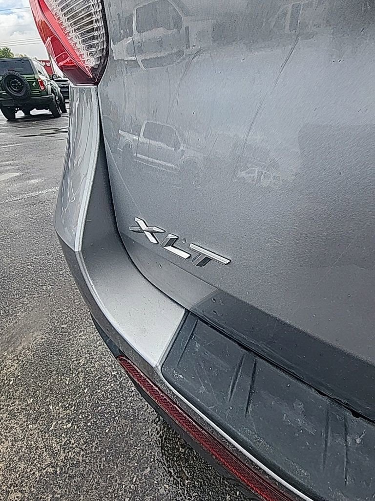 Used 2022 Ford Explorer XLT w/ Class IV Trailer Tow Package image 9