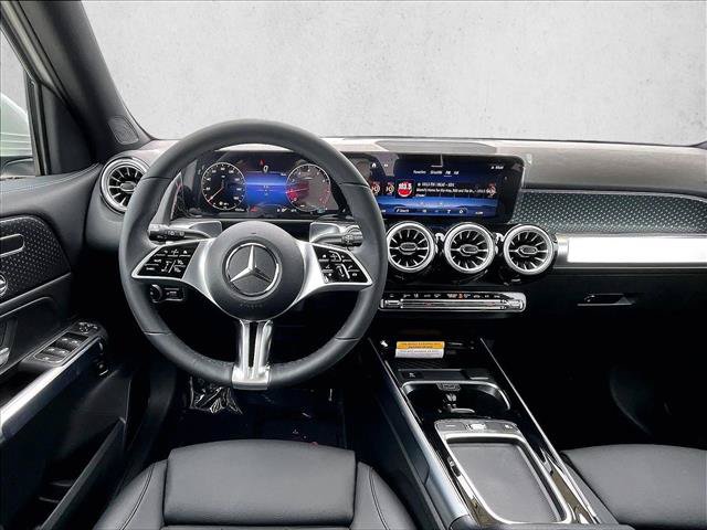 New 2026 Mercedes-Benz GLB 250 image 18