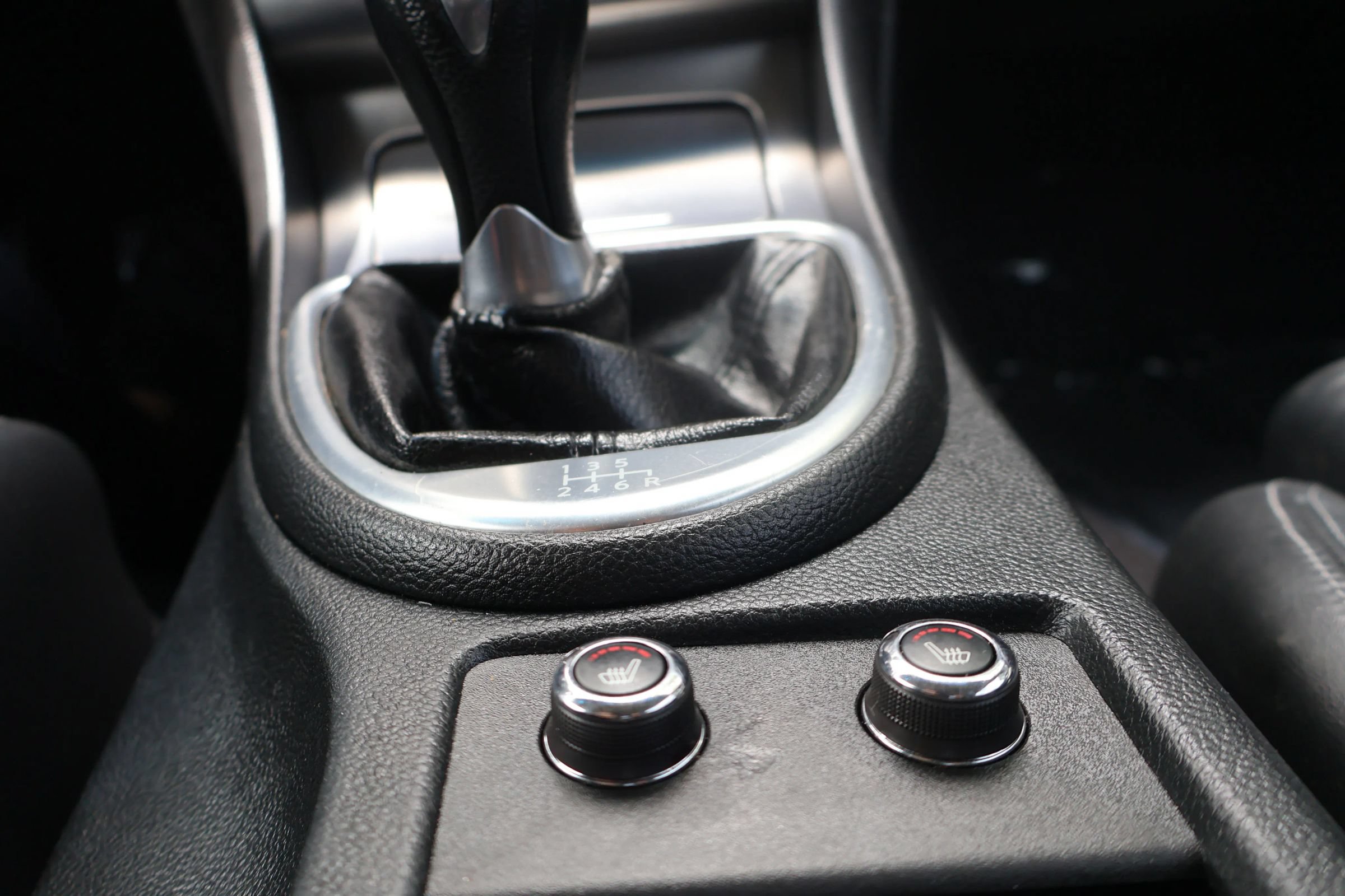 Used 2010 INFINITI G37 Sport w/ Navigation Pkg RWD image 32