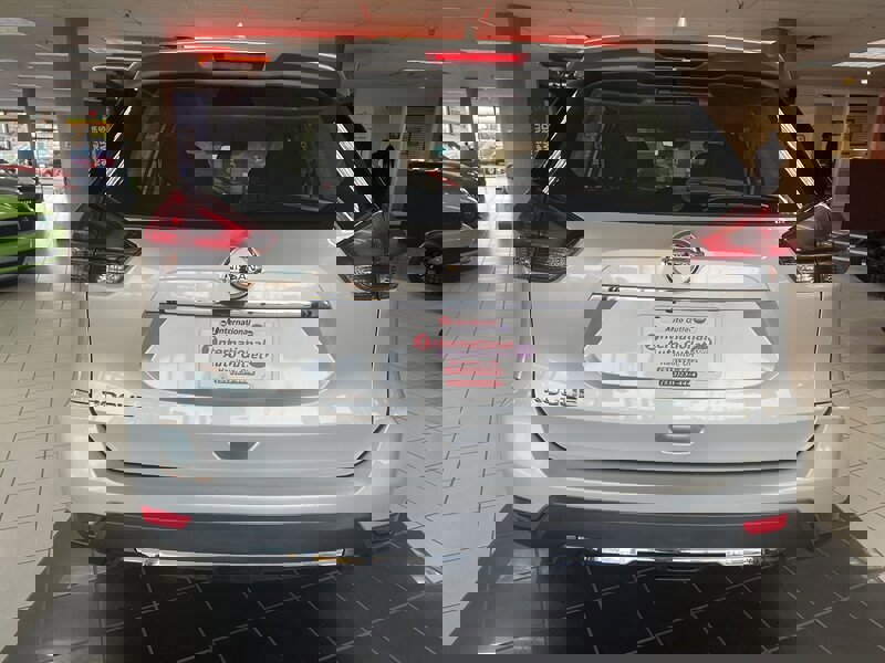 Used 2019 Nissan Rogue S image 7