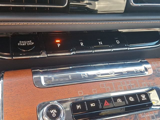 New 2025 Lincoln Aviator Black Label AWD/4WD image 7