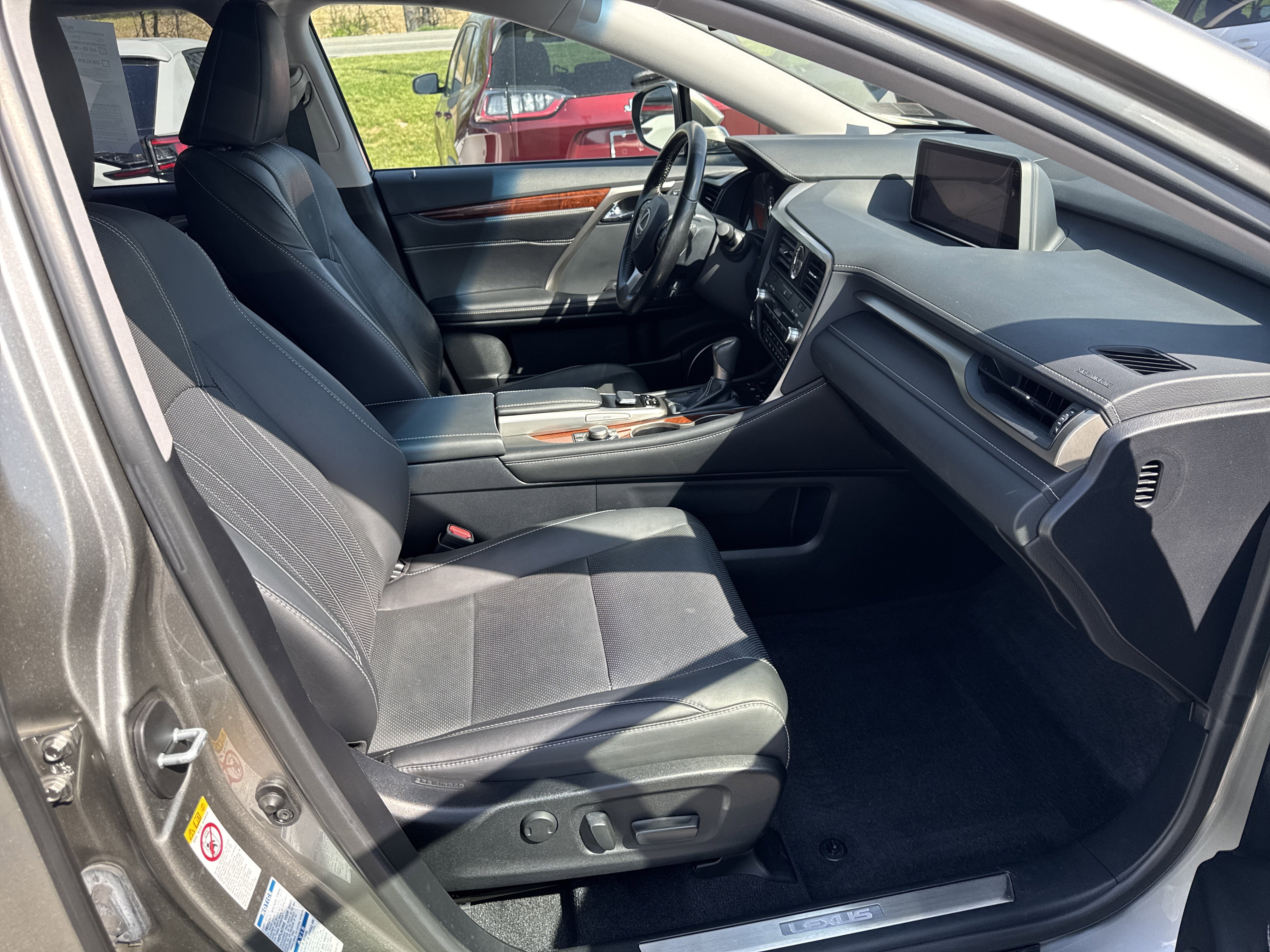 Used 2018 Lexus RX 350L AWD image 19