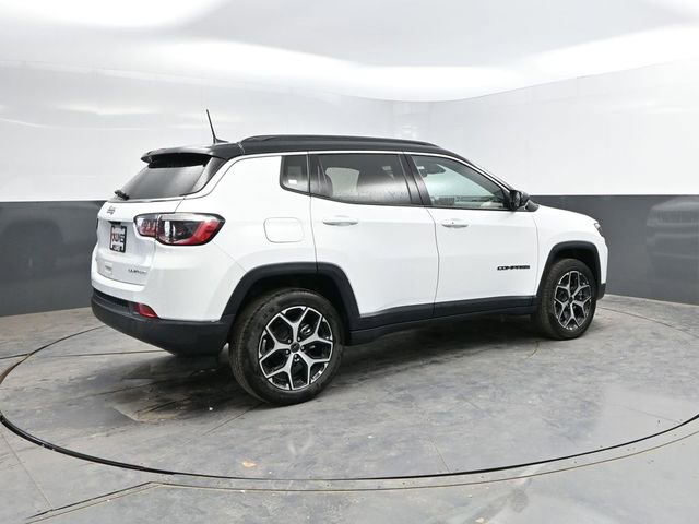Used 2026 Jeep Compass Limited AWD/4WD image 10