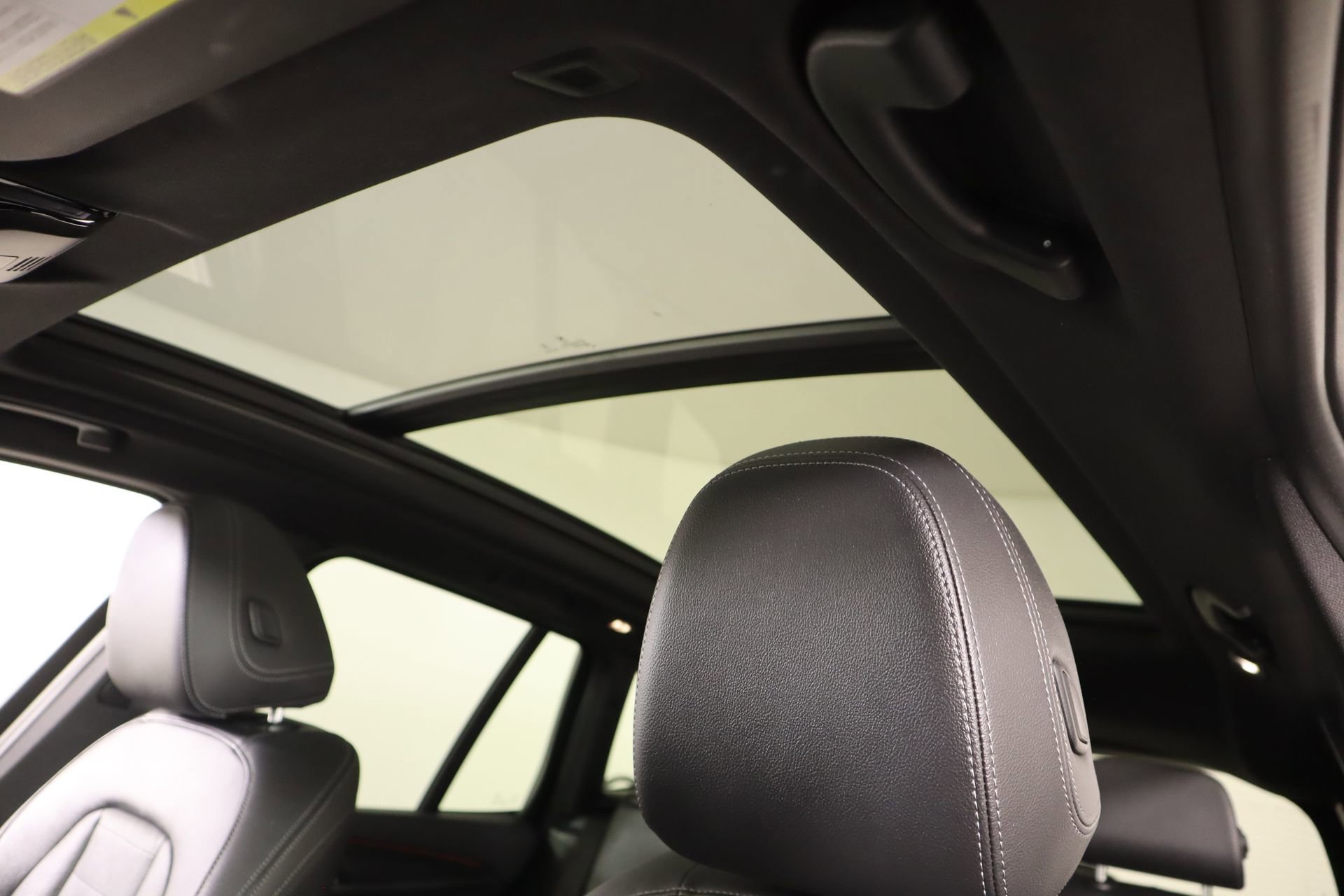 Used 2023 BMW X3 M40i image 16
