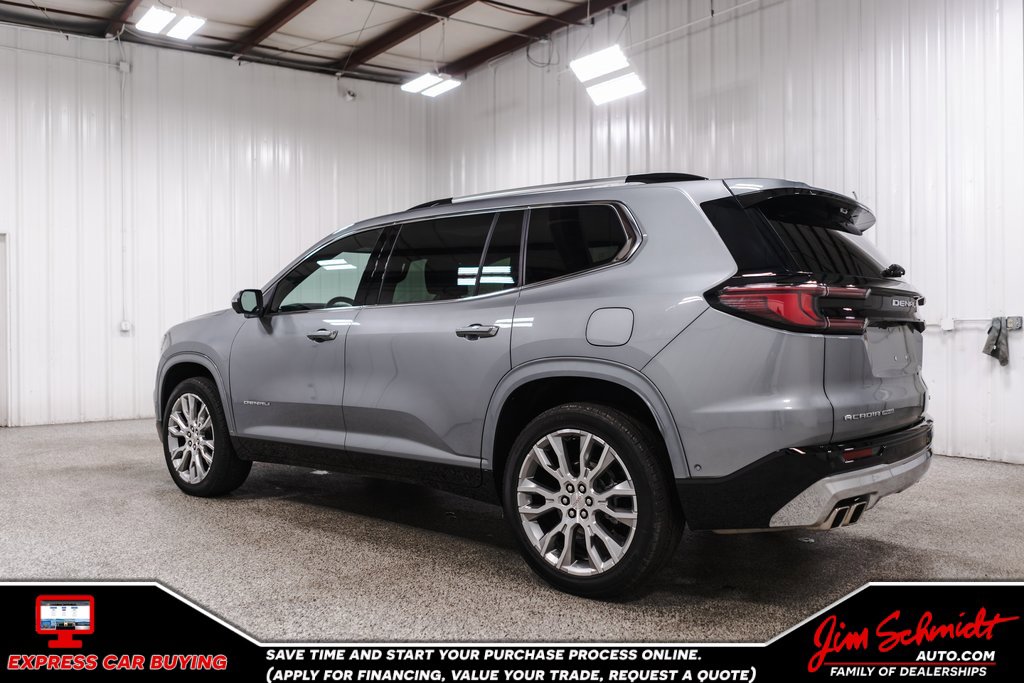 Used 2024 GMC Acadia Denali image 4