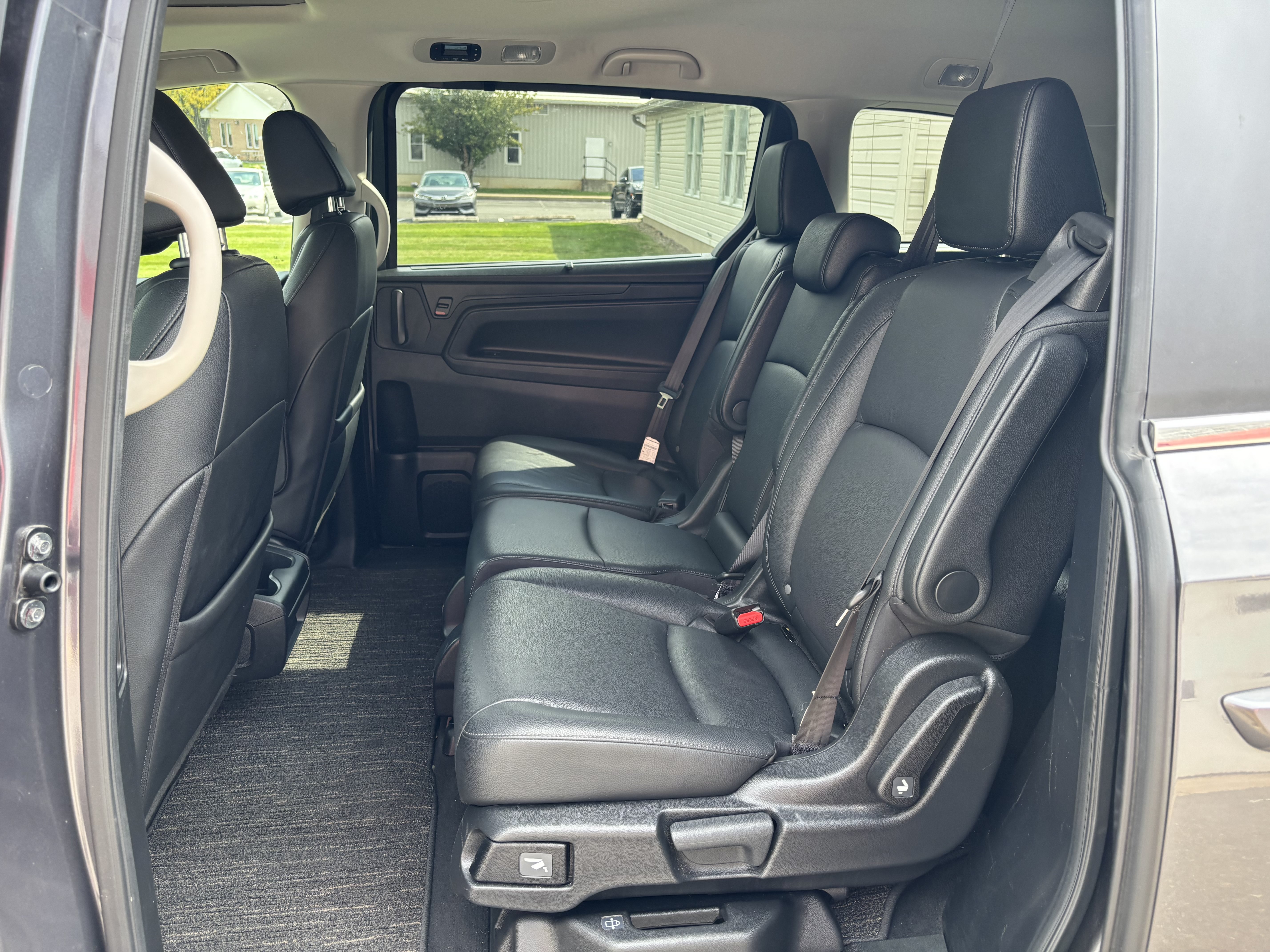 Used 2025 Honda Odyssey EX-L image 14