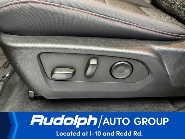 Used 2025 Chevrolet Colorado Z71 image 14