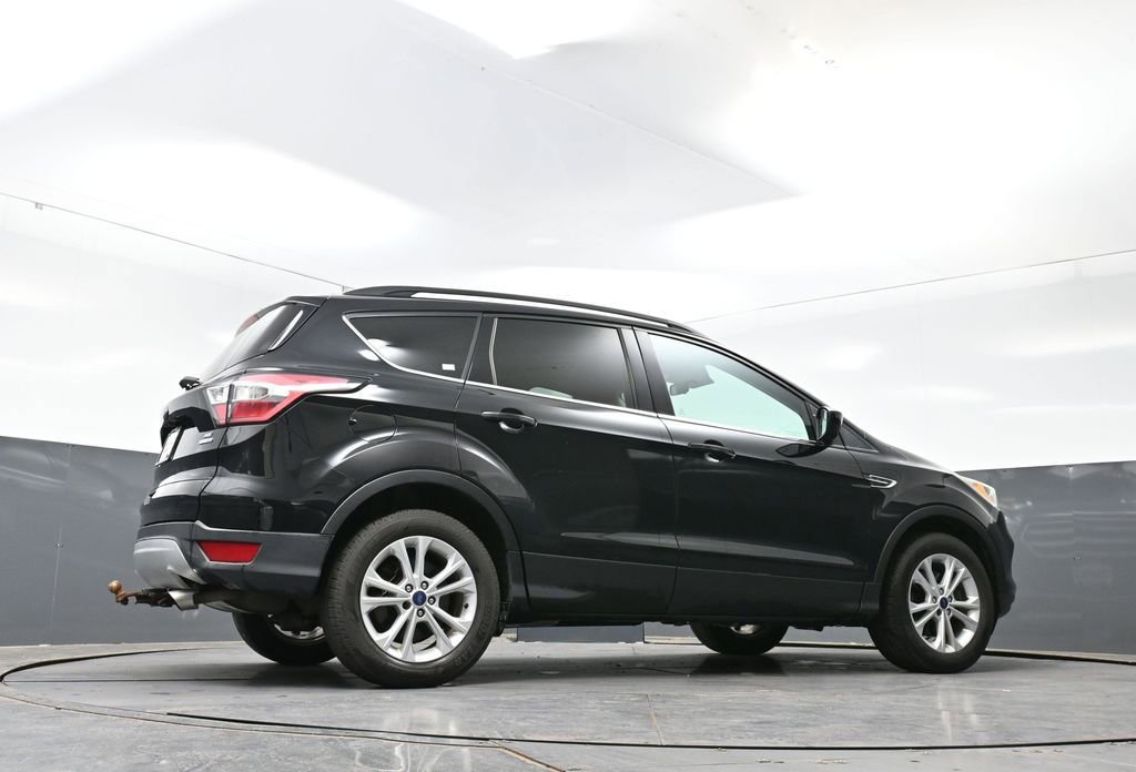 Used 2017 Ford Escape SE AWD/4WD image 45