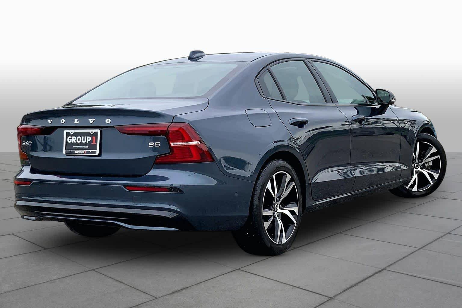 Used 2025 Volvo S60 B5 Plus FWD image 13