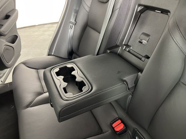 Used 2025 Volvo XC60 B5 Plus image 42
