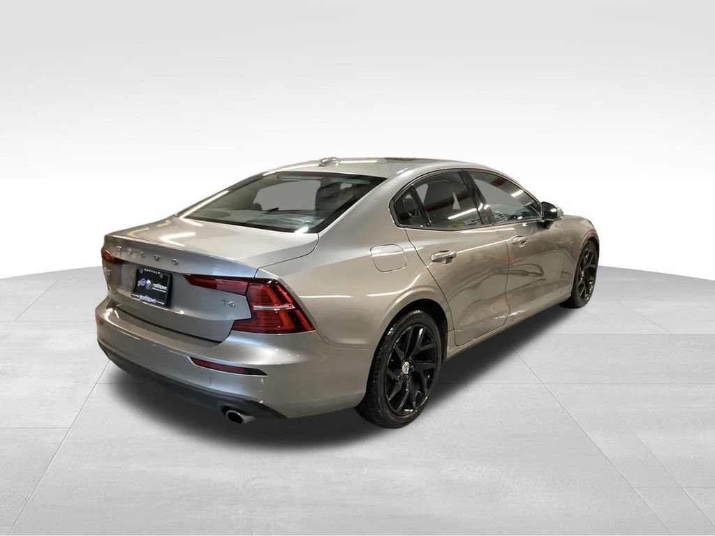 Used 2020 Volvo S60 T6 Momentum AWD/4WD image 6