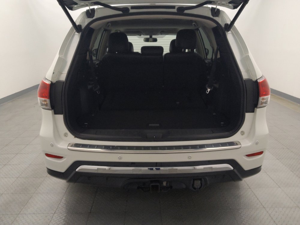 Used 2016 Nissan Pathfinder Platinum image 29