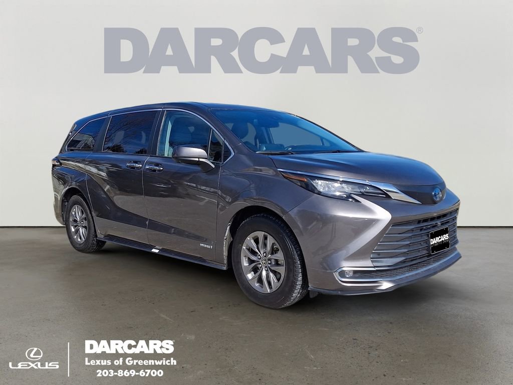 Used 2021 Toyota Sienna XLE