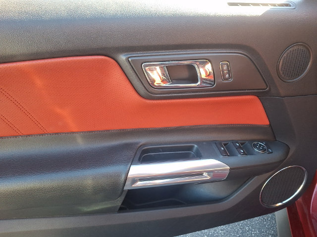 Used 2015 Ford Mustang GT Premium RWD image 18