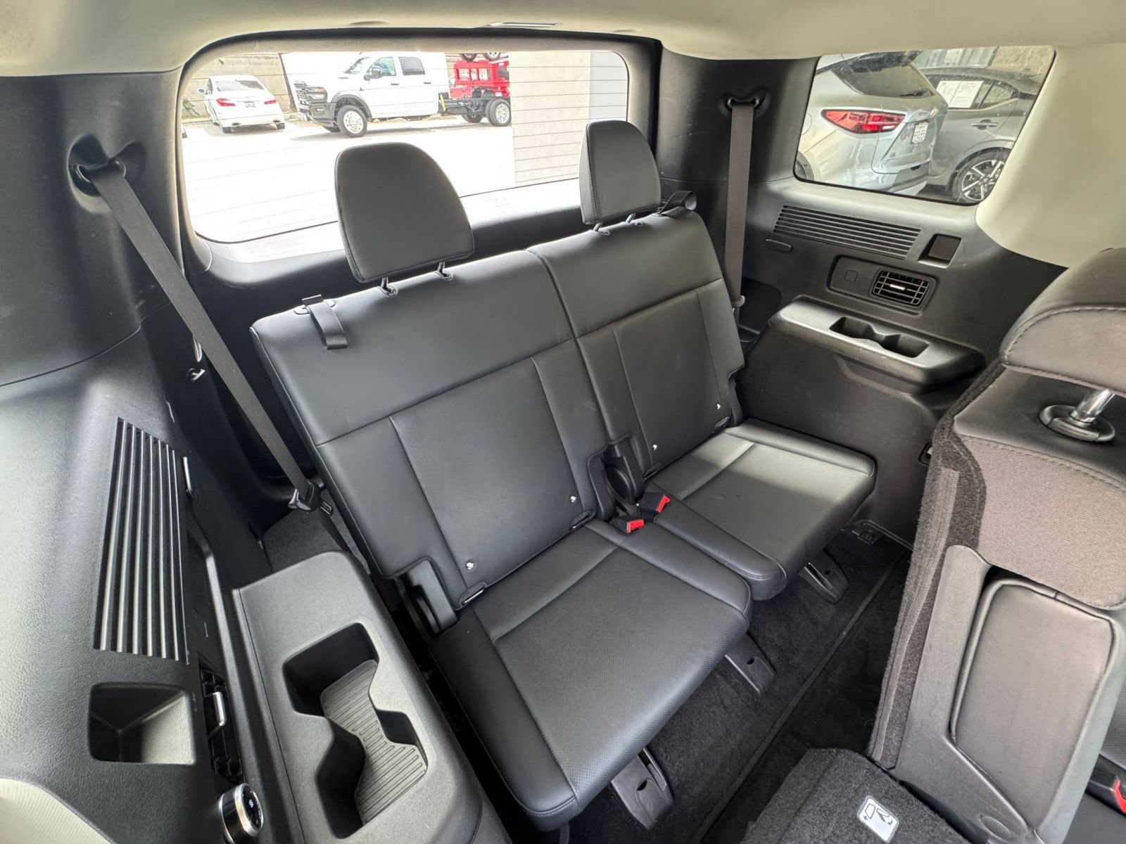Used 2025 Hyundai Santa Fe SEL AWD/4WD image 26