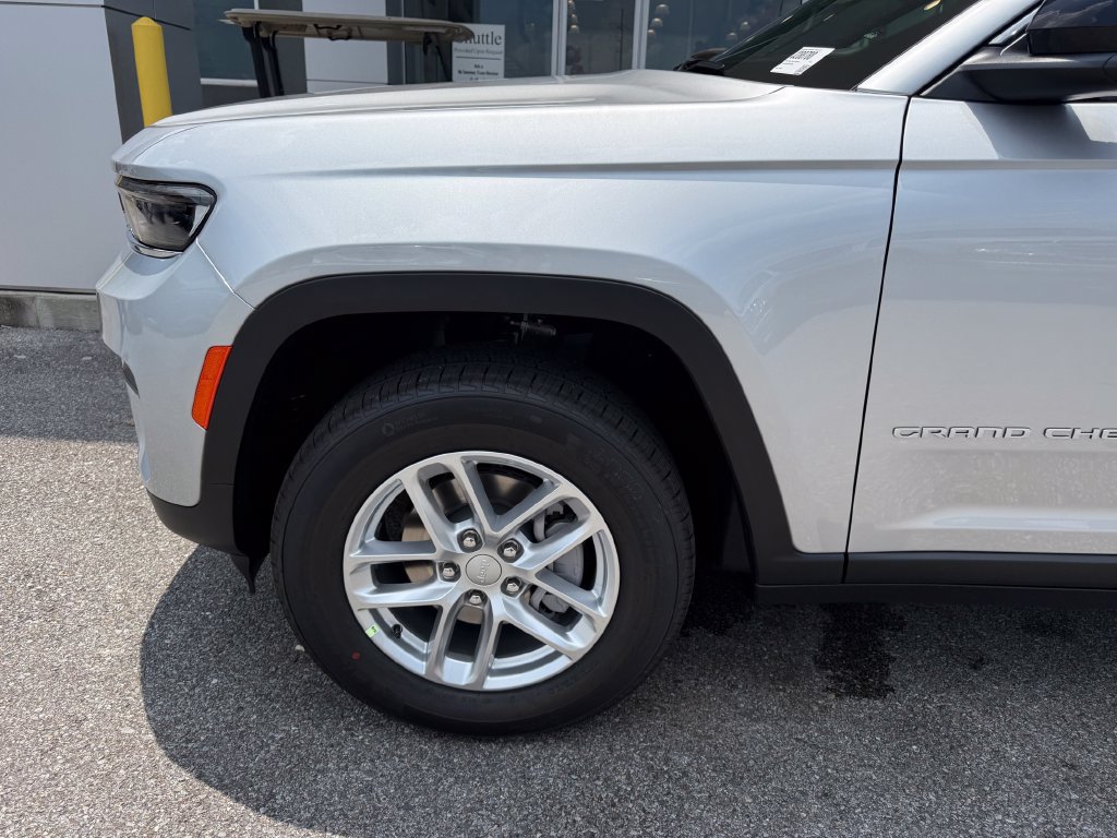 New 2026 Jeep Grand Cherokee Laredo RWD image 22