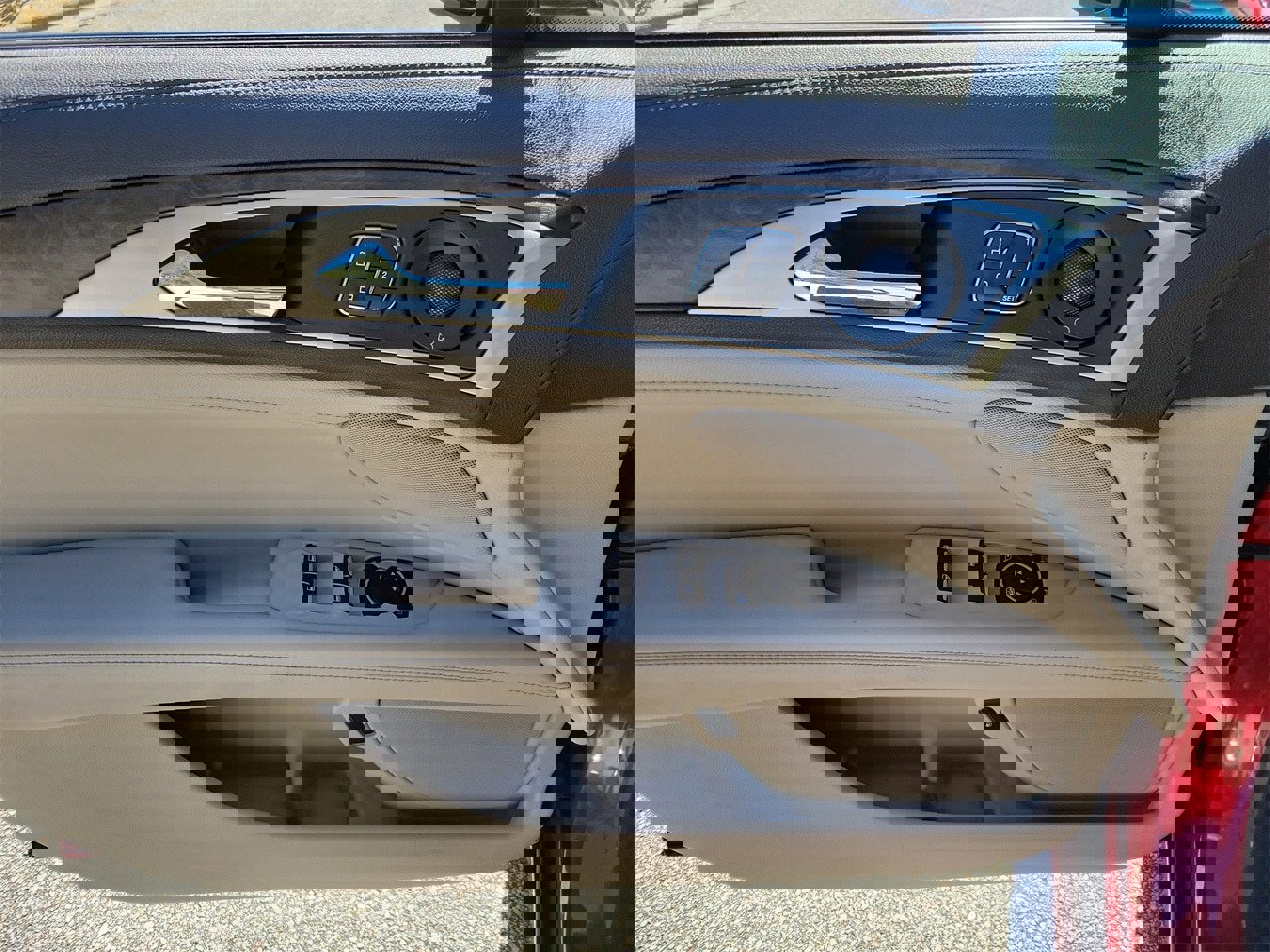 Used 2020 Lincoln MKZ Reserve image 13