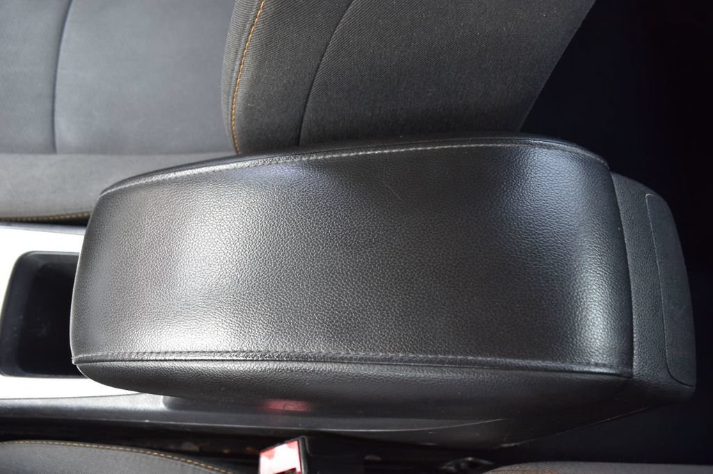Used 2017 Chevrolet Cruze LS FWD image 37